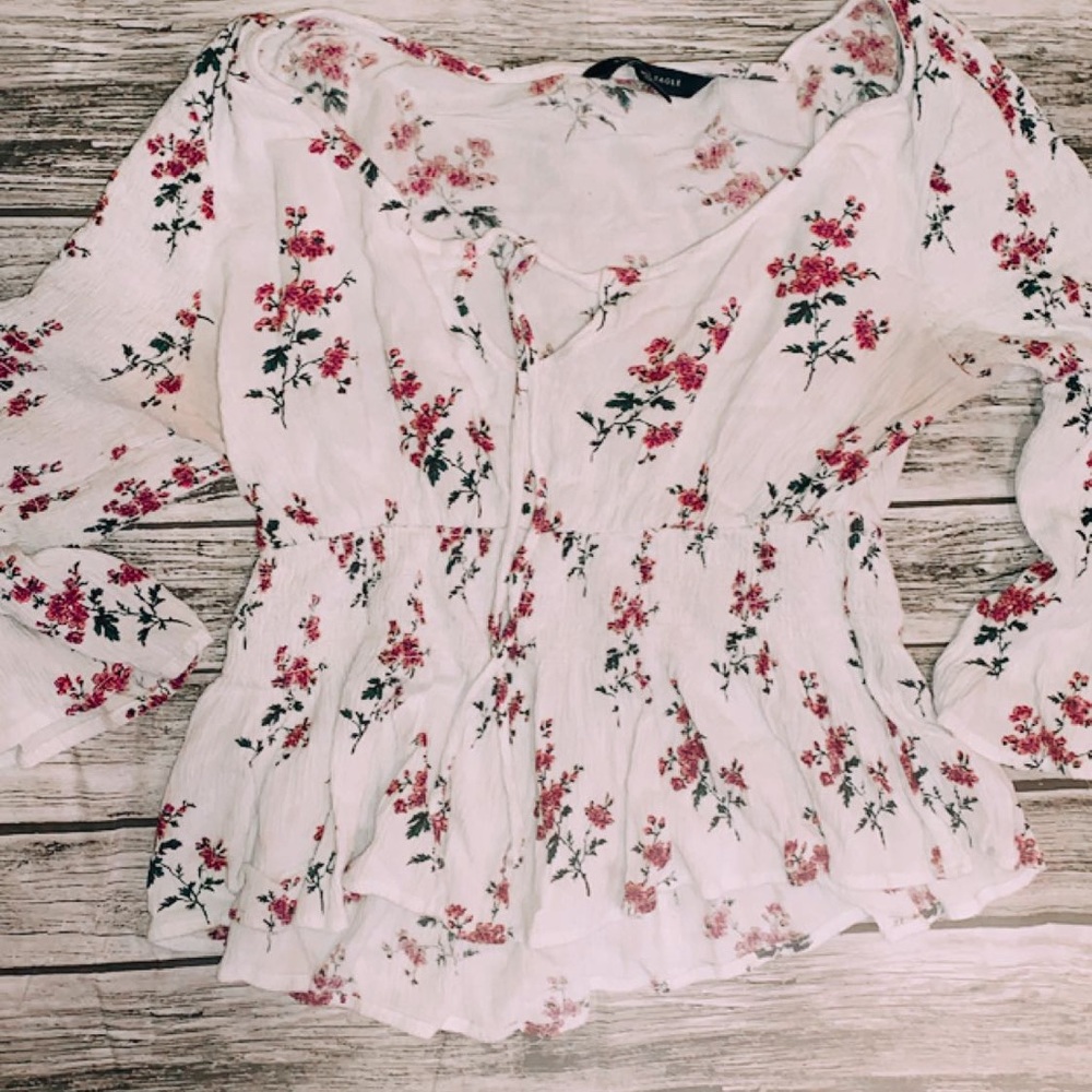 american eagle tight blouse